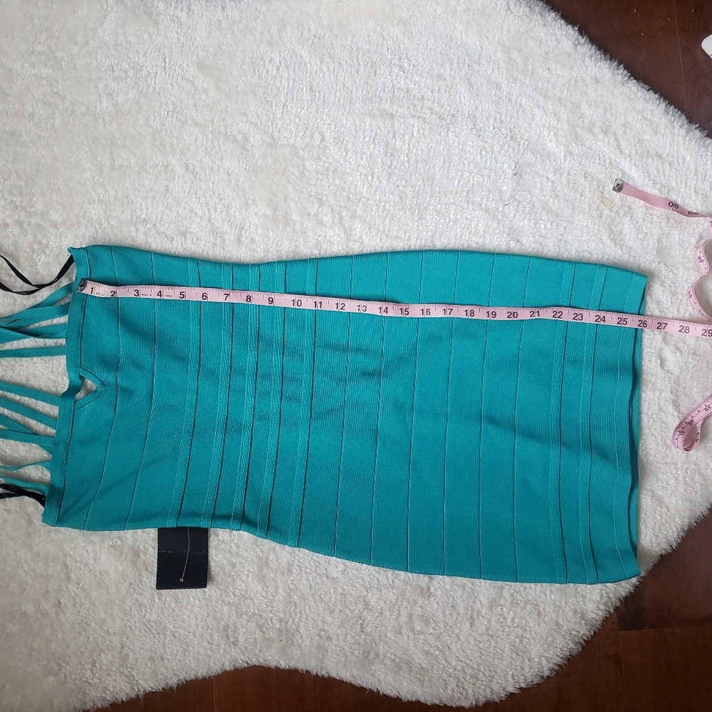 Green bebe dress - Picture 7 of 7
